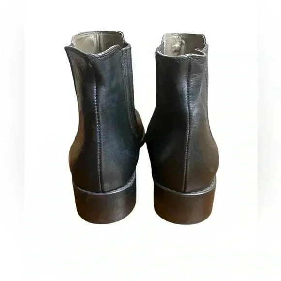 Bella Vita man’s leather black made in Italy booties sz 9 N NWOT ankle elastic - Picture 4 of 6